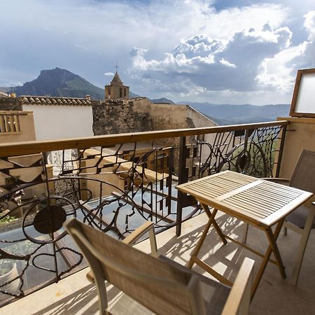Hotel Poeta Jorge Manrique Сегура-де-ла-Сьерра Экстерьер фото