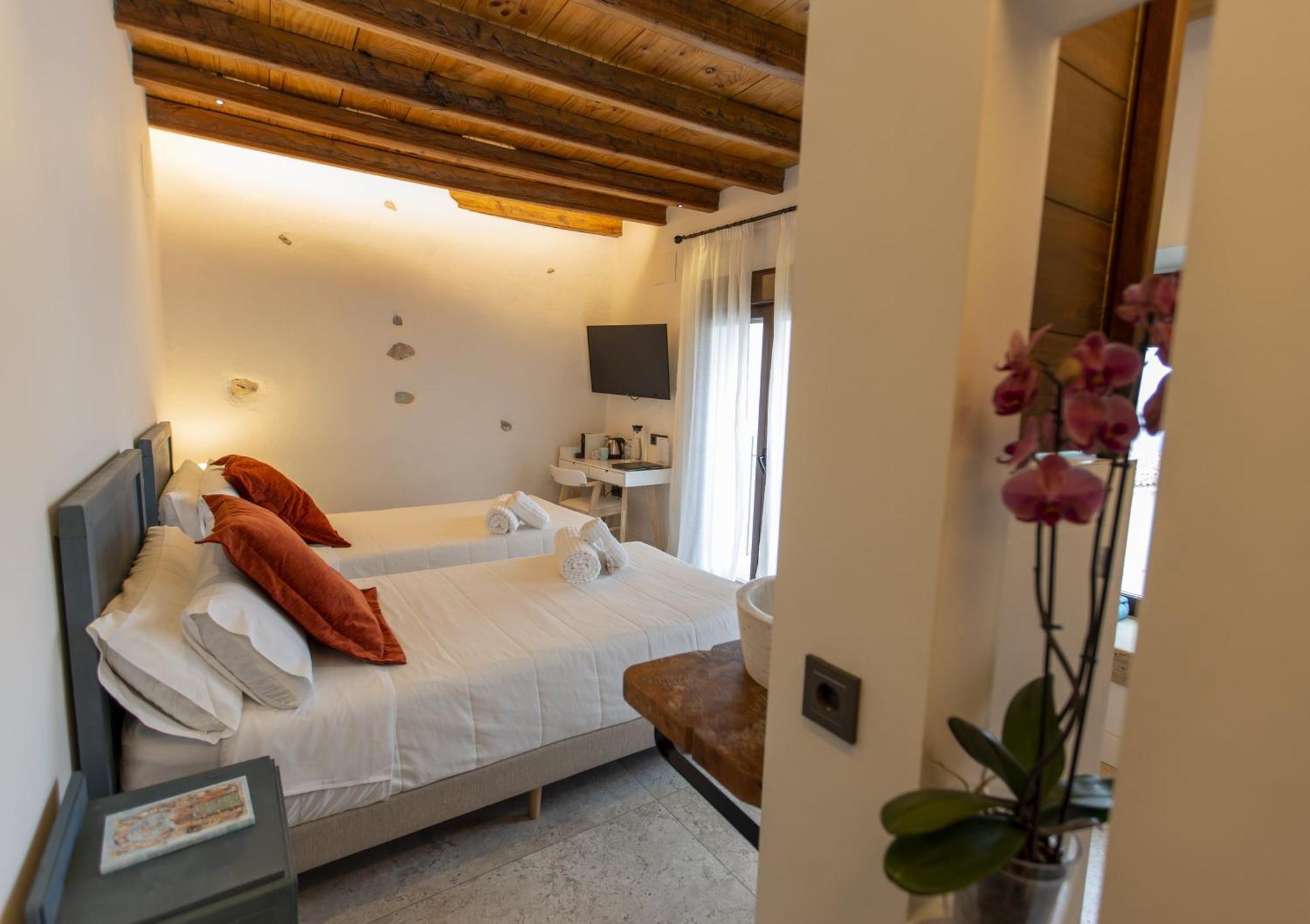 Hotel Poeta Jorge Manrique Сегура-де-ла-Сьерра Номер фото