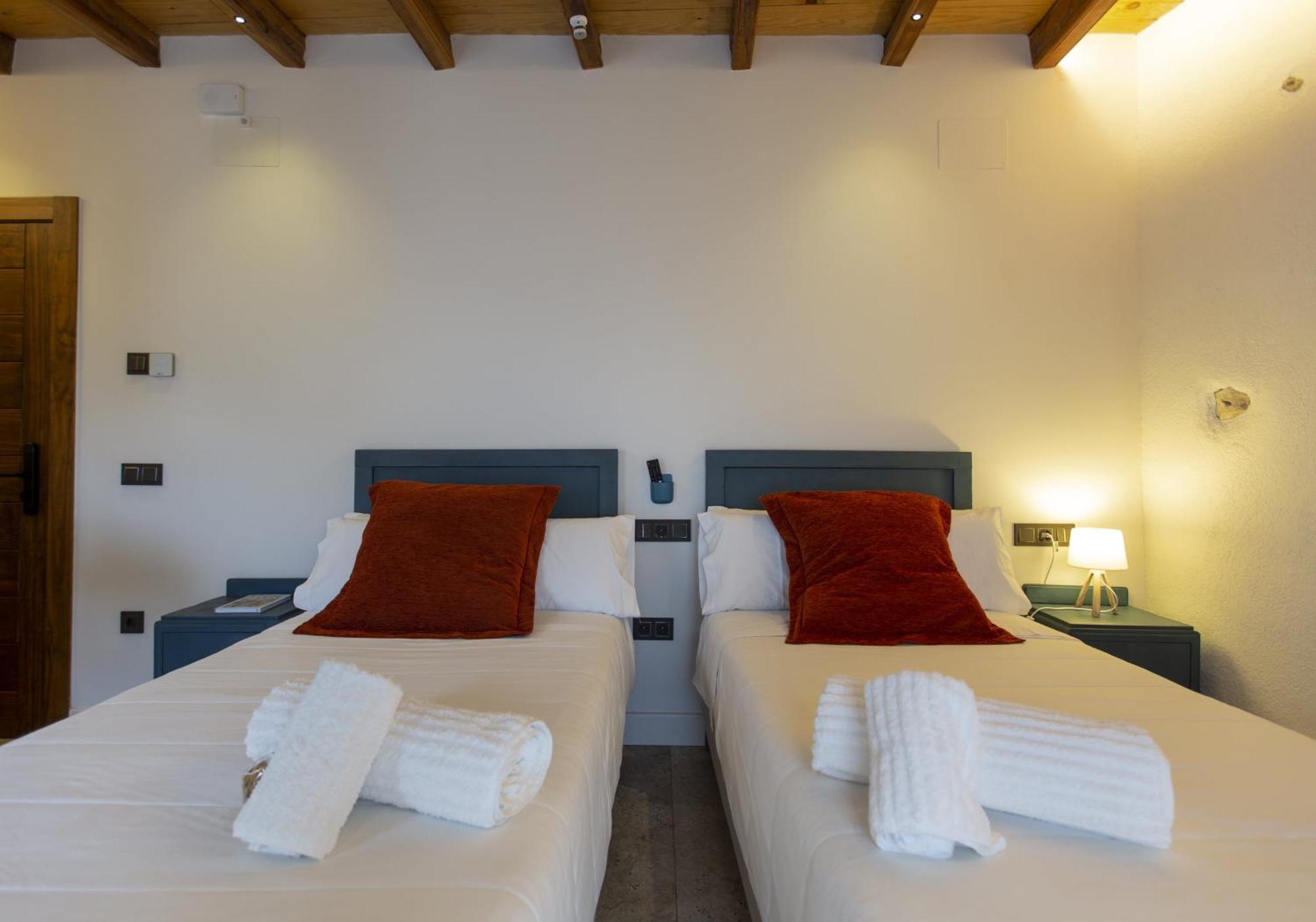 Hotel Poeta Jorge Manrique Сегура-де-ла-Сьерра Номер фото
